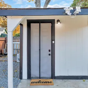 A - Walk To Uc Davis & Shriners Holiday home