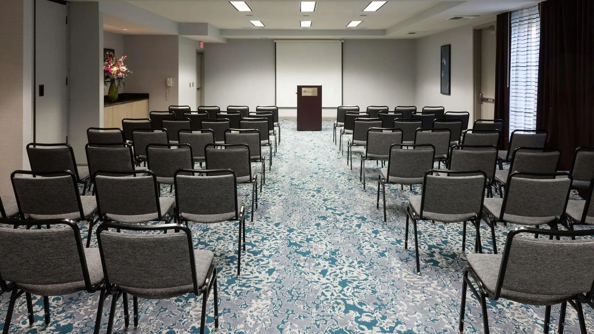 Hilton Garden Inn Sacramento/South Natomas 3*, Sacramento